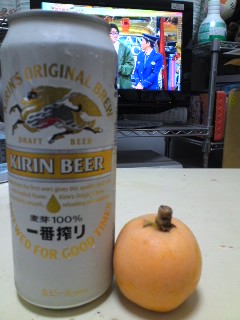 ビールとびわ
